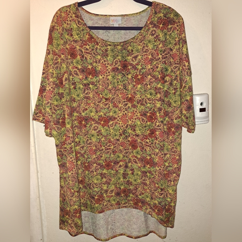 Lularoe 2XL Irma tunic top